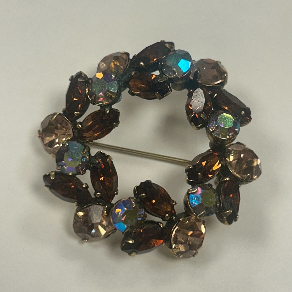 Regency Brooch Champagne Root Bear & Brown AB Stones Signed